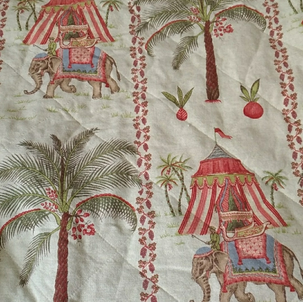 Queen size comforter